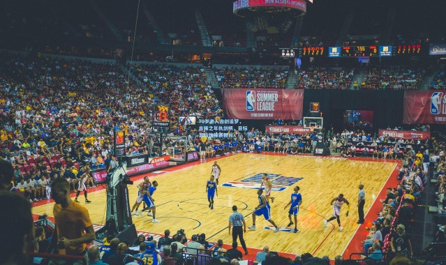 70岁老人古剑追梦，古稀之年执剑柄，目标直指世锦赛舞台