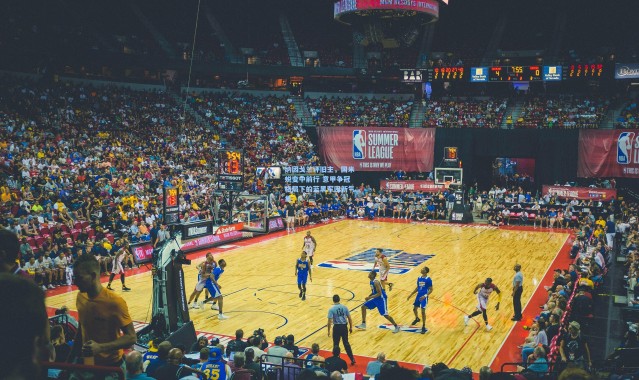 纳因戈兰评旧主，国米蜕变中前行 意甲争冠格局下的蓝黑军团新气象